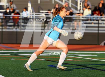 Thumbnail 3 in Harvard-Westlake vs. Villa Park (CIF-SS D1 Final) photogallery.