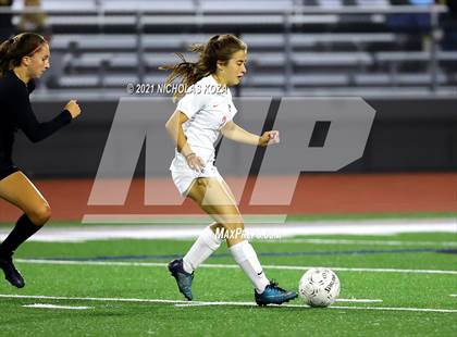 Thumbnail 3 in Harvard-Westlake vs. Villa Park (CIF-SS D1 Final) photogallery.