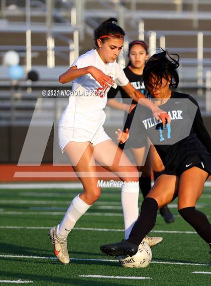Thumbnail 1 in Harvard-Westlake vs. Villa Park (CIF-SS D1 Final) photogallery.