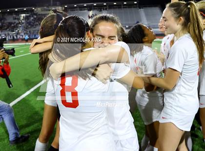 Thumbnail 3 in Harvard-Westlake vs. Villa Park (CIF-SS D1 Final) photogallery.