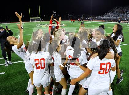 Thumbnail 1 in Harvard-Westlake vs. Villa Park (CIF-SS D1 Final) photogallery.
