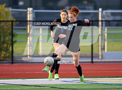 Thumbnail 2 in Harvard-Westlake vs. Villa Park (CIF-SS D1 Final) photogallery.