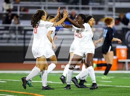 Thumbnail 2 in Harvard-Westlake vs. Villa Park (CIF-SS D1 Final) photogallery.