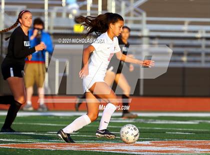 Thumbnail 3 in Harvard-Westlake vs. Villa Park (CIF-SS D1 Final) photogallery.