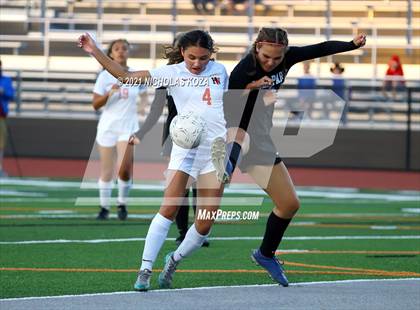 Thumbnail 2 in Harvard-Westlake vs. Villa Park (CIF-SS D1 Final) photogallery.