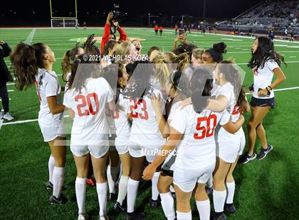 Thumbnail 3 in Harvard-Westlake vs. Villa Park (CIF-SS D1 Final) photogallery.