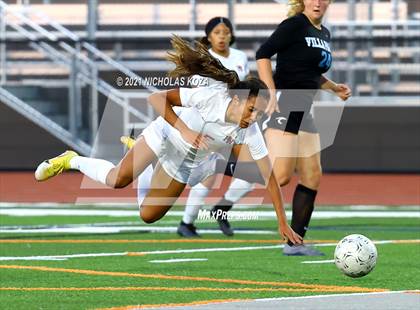 Thumbnail 3 in Harvard-Westlake vs. Villa Park (CIF-SS D1 Final) photogallery.