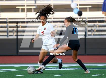 Thumbnail 1 in Harvard-Westlake vs. Villa Park (CIF-SS D1 Final) photogallery.