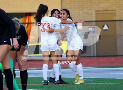 Thumbnail 2 in Harvard-Westlake vs. Villa Park (CIF-SS D1 Final) photogallery.