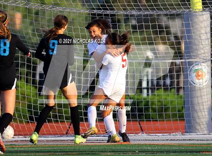 Thumbnail 2 in Harvard-Westlake vs. Villa Park (CIF-SS D1 Final) photogallery.