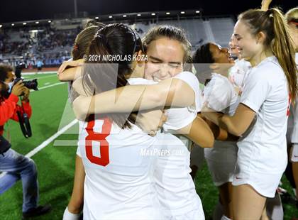 Thumbnail 1 in Harvard-Westlake vs. Villa Park (CIF-SS D1 Final) photogallery.