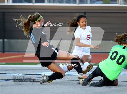 Thumbnail 1 in Harvard-Westlake vs. Villa Park (CIF-SS D1 Final) photogallery.
