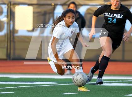 Thumbnail 3 in Harvard-Westlake vs. Villa Park (CIF-SS D1 Final) photogallery.