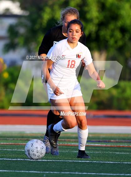 Thumbnail 1 in Harvard-Westlake vs. Villa Park (CIF-SS D1 Final) photogallery.