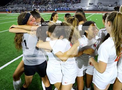 Thumbnail 3 in Harvard-Westlake vs. Villa Park (CIF-SS D1 Final) photogallery.
