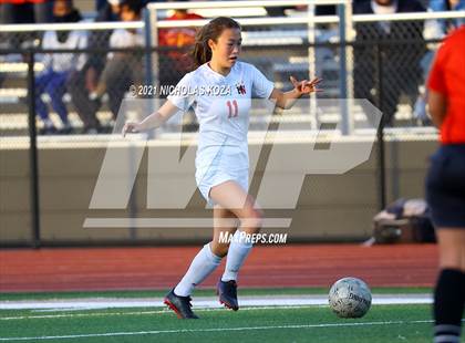 Thumbnail 2 in Harvard-Westlake vs. Villa Park (CIF-SS D1 Final) photogallery.
