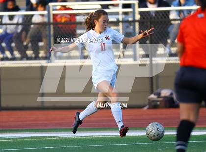 Thumbnail 3 in Harvard-Westlake vs. Villa Park (CIF-SS D1 Final) photogallery.