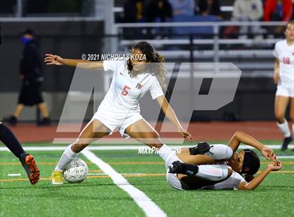 Thumbnail 3 in Harvard-Westlake vs. Villa Park (CIF-SS D1 Final) photogallery.