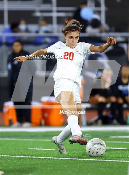 Thumbnail 1 in Harvard-Westlake vs. Villa Park (CIF-SS D1 Final) photogallery.