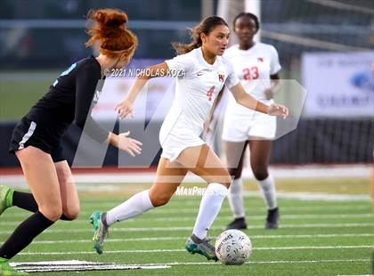 Thumbnail 2 in Harvard-Westlake vs. Villa Park (CIF-SS D1 Final) photogallery.