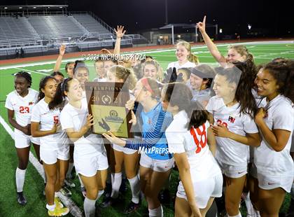 Thumbnail 2 in Harvard-Westlake vs. Villa Park (CIF-SS D1 Final) photogallery.