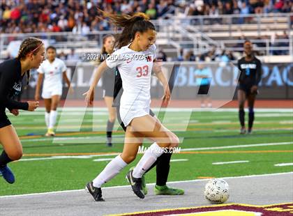 Thumbnail 2 in Harvard-Westlake vs. Villa Park (CIF-SS D1 Final) photogallery.