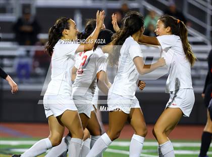 Thumbnail 3 in Harvard-Westlake vs. Villa Park (CIF-SS D1 Final) photogallery.