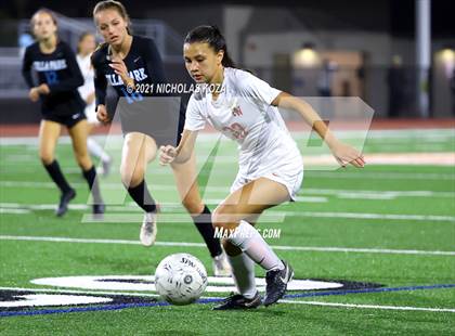 Thumbnail 3 in Harvard-Westlake vs. Villa Park (CIF-SS D1 Final) photogallery.