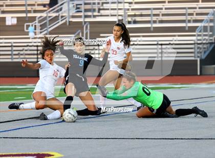 Thumbnail 2 in Harvard-Westlake vs. Villa Park (CIF-SS D1 Final) photogallery.