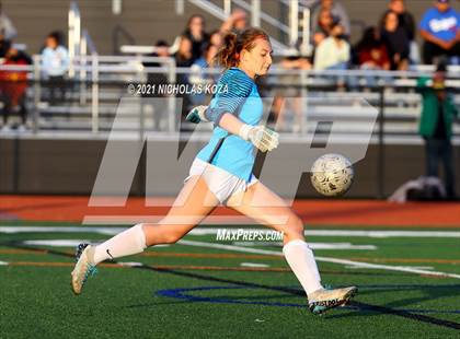Thumbnail 1 in Harvard-Westlake vs. Villa Park (CIF-SS D1 Final) photogallery.