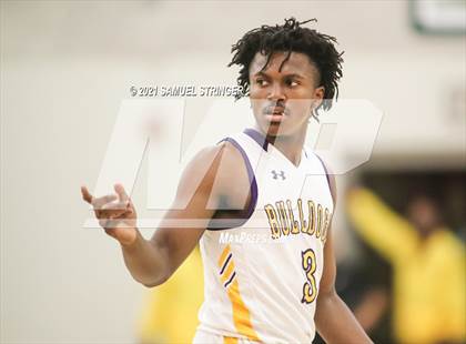 Thumbnail 1 in Sacred Heart Cathedral Preparatory vs. Oakland Tech (Oscar Frayer Invitational) photogallery.