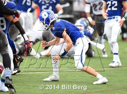 Thumbnail 3 in Naugatuck vs Darien (CIAC Class L- Large Semifinal) photogallery.
