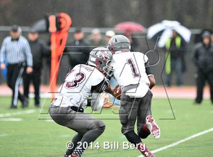 Thumbnail 2 in Naugatuck vs Darien (CIAC Class L- Large Semifinal) photogallery.