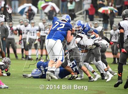 Thumbnail 1 in Naugatuck vs Darien (CIAC Class L- Large Semifinal) photogallery.