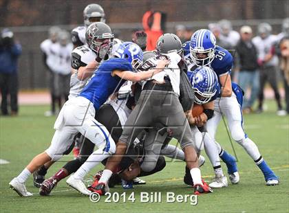 Thumbnail 3 in Naugatuck vs Darien (CIAC Class L- Large Semifinal) photogallery.