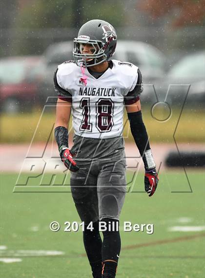 Thumbnail 1 in Naugatuck vs Darien (CIAC Class L- Large Semifinal) photogallery.