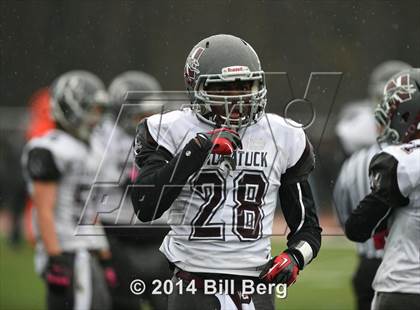 Thumbnail 2 in Naugatuck vs Darien (CIAC Class L- Large Semifinal) photogallery.