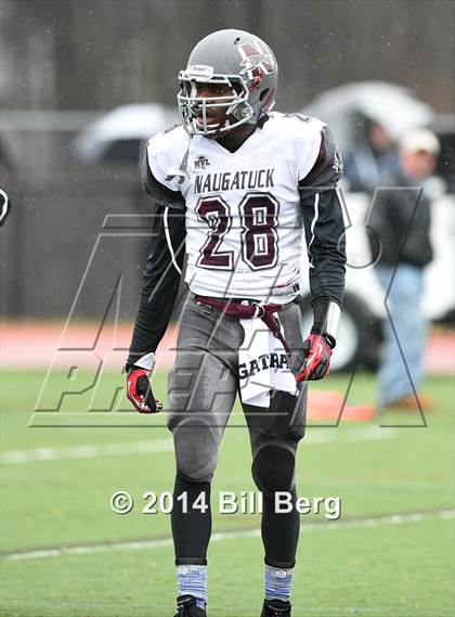 Thumbnail 1 in Naugatuck vs Darien (CIAC Class L- Large Semifinal) photogallery.