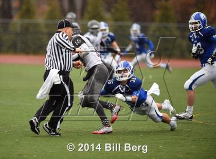 Thumbnail 1 in Naugatuck vs Darien (CIAC Class L- Large Semifinal) photogallery.