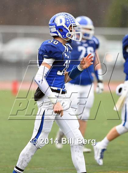 Thumbnail 1 in Naugatuck vs Darien (CIAC Class L- Large Semifinal) photogallery.