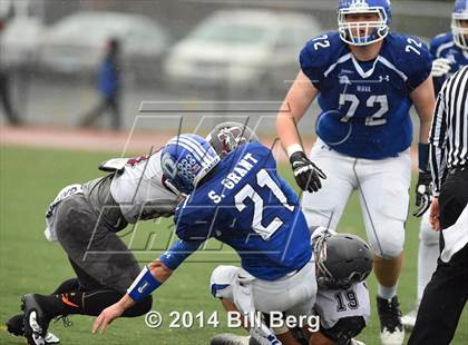 Thumbnail 3 in Naugatuck vs Darien (CIAC Class L- Large Semifinal) photogallery.