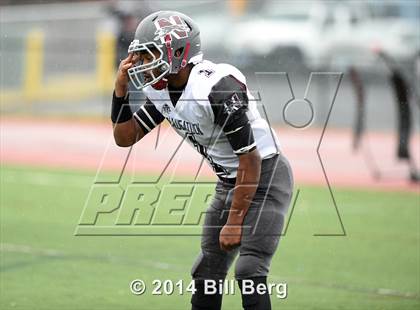 Thumbnail 3 in Naugatuck vs Darien (CIAC Class L- Large Semifinal) photogallery.