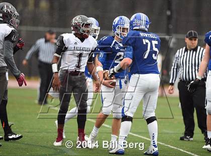 Thumbnail 1 in Naugatuck vs Darien (CIAC Class L- Large Semifinal) photogallery.