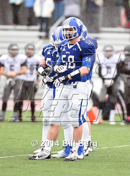 Thumbnail 2 in Naugatuck vs Darien (CIAC Class L- Large Semifinal) photogallery.