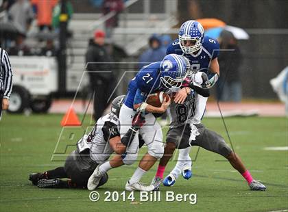 Thumbnail 3 in Naugatuck vs Darien (CIAC Class L- Large Semifinal) photogallery.