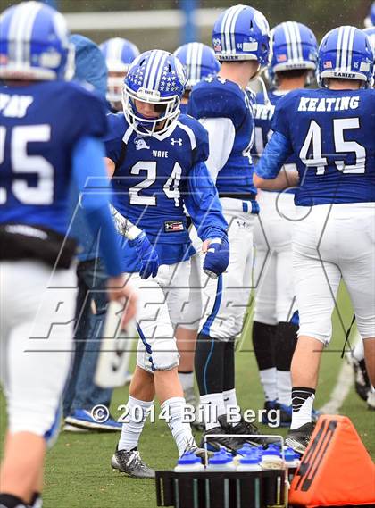 Thumbnail 1 in Naugatuck vs Darien (CIAC Class L- Large Semifinal) photogallery.