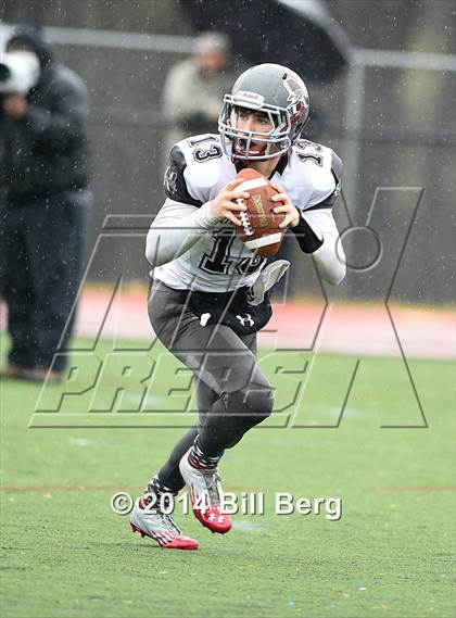 Thumbnail 3 in Naugatuck vs Darien (CIAC Class L- Large Semifinal) photogallery.