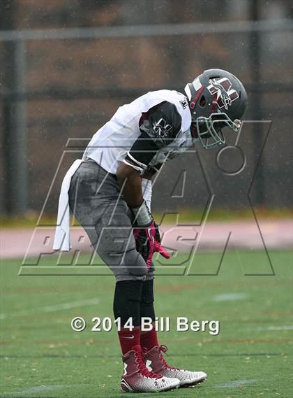 Thumbnail 1 in Naugatuck vs Darien (CIAC Class L- Large Semifinal) photogallery.