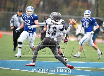 Thumbnail 2 in Naugatuck vs Darien (CIAC Class L- Large Semifinal) photogallery.