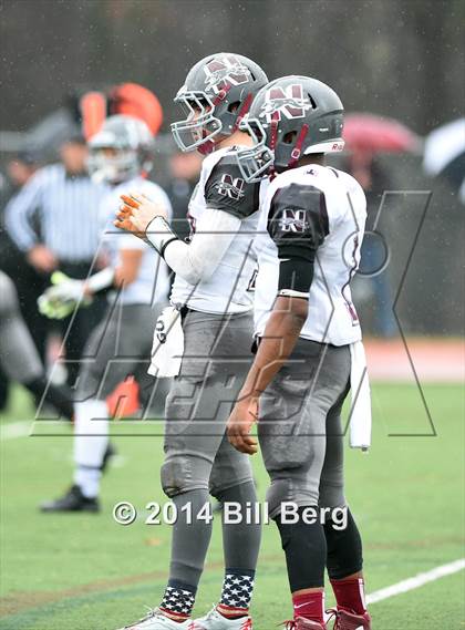 Thumbnail 1 in Naugatuck vs Darien (CIAC Class L- Large Semifinal) photogallery.